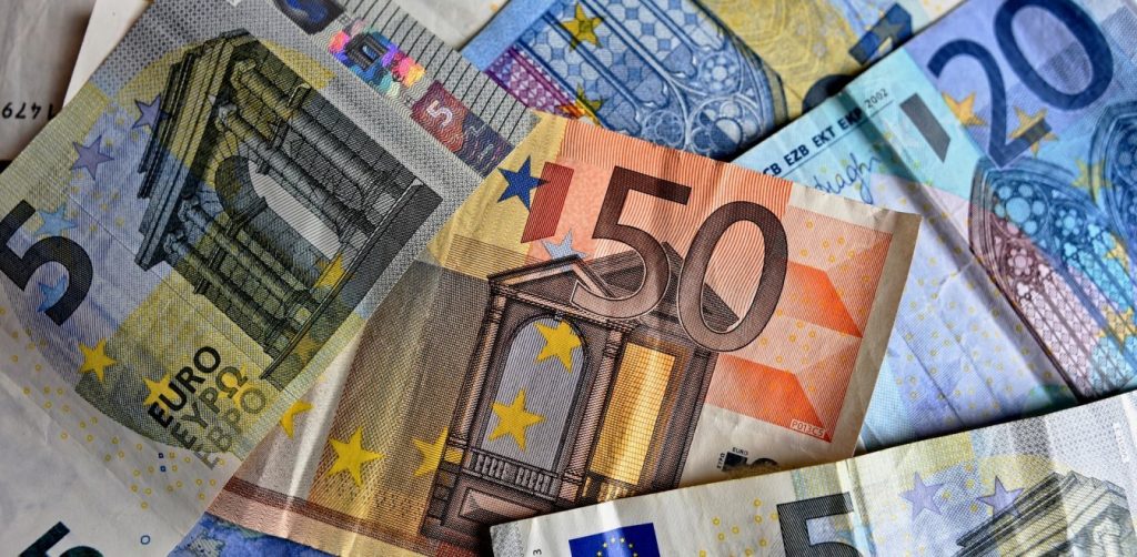 ΟΠΕΚΑ: Eγκρίθηκε δαπάνη συνολικού ύψους 72 εκατ. ευρώ για τα προνοιακά επιδόματα