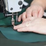 Ζητείται υπεύθυνη παραγωγής και φασόν από εταιρεία γυναικείων ενδυμάτων