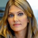 Η Εύα Καϊλή απαίτησε την αφαίρεση της βίζας από Αζέρους διπλωμάτες