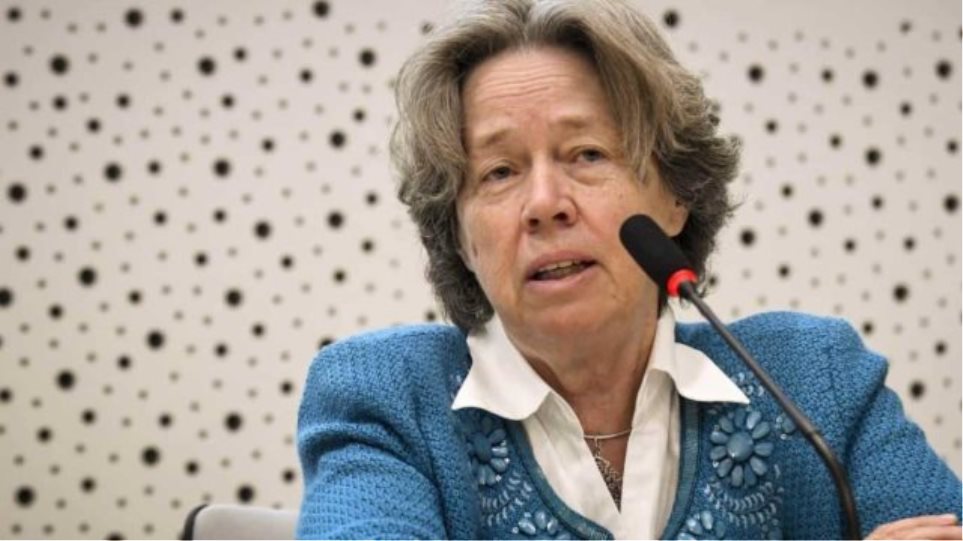 Αθηνά Λινού για μετάδοση κορoνoϊού με την Θεία Κοινωνία: «Δεν έχει γίνει πείραμα για να δούμε αποτελέσματα»