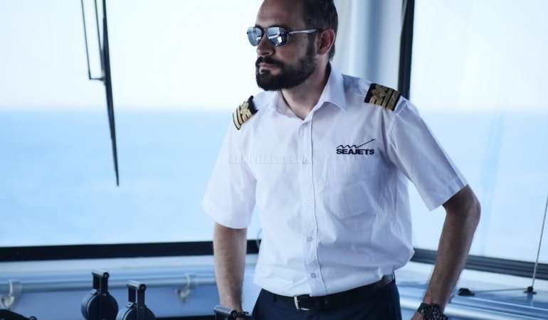 Ζητείται καπετάνιος για επαγγελματικό σκάφος αναψυχής