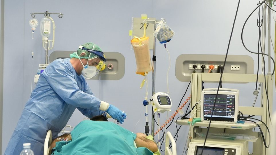 Συνελήφθη γιατρός γιατί έκανε ευθανασία σε ασθενείς με κoρoνoϊό