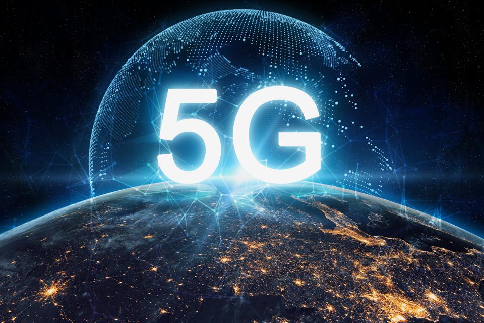 69.000 νέες θέσεις εργασίας μπορεί να φέρει το 5G στην Ελλάδα έως το 2030 υποστηρίζει το Υπουργείο Ψηφιακής Διακυβέρνησης