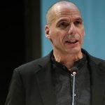 Βαρουφάκης: Η Πρωτομαγιά και η 17η Νοέμβρη διαφέρουν από την 25η Μαρτίου και την 28η Οκτωβρίου
