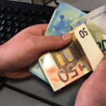 Με βάση το επίδομα 534 ευρώ και όχι τα 800 ευρώ οι αναστολές Δεκεμβρίου - Ποιοι θα λάβουν επιπλέον 125 ευρώ