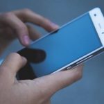 13033: Πώς δηλώνετε σωστά με SMS τις μετακινήσεις σας - Να έχετε μαζί σας αστυνομική ταυτότητα ή το διαβατήριο σας
