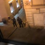 Βιέννη: Συγκλονίζει μαρτυρία Έλληνα για την αιματηρή επίθεση - «Μείνετε όπου βρίσκεστε και μη βγαίνετε έξω»