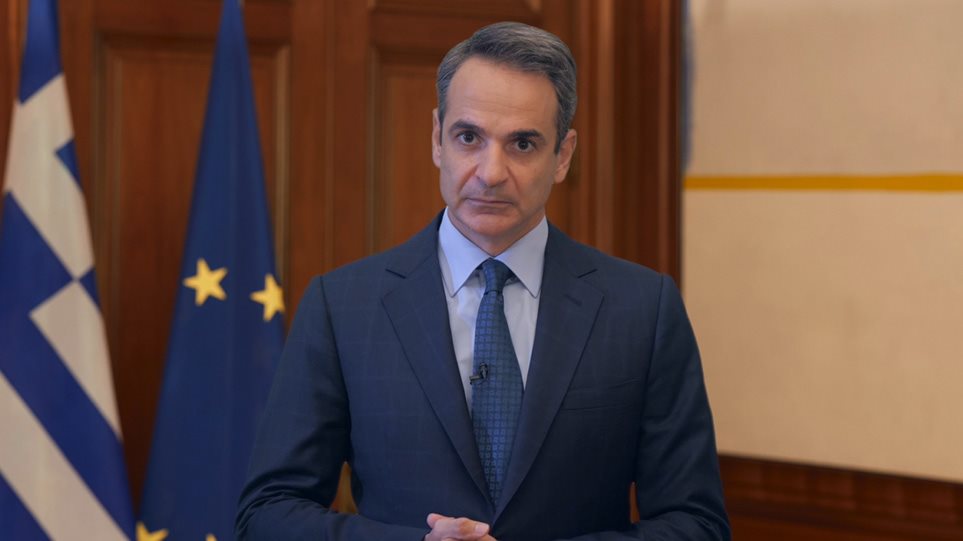 Μητσοτάκης για Πολυτεχνείο: Aδιανoητo να στήνουν σκηνικό σύγκρουσης - Ολοι οι αρχηγοί να αφήσουμε μαζί ένα λουλούδι