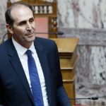 Απόστολος Βεσυρόπουλος: Νέες αναστολές φόρων, μειώσεις ΦΠΑ και νέα μέτρα στήριξης εκμισθωτών