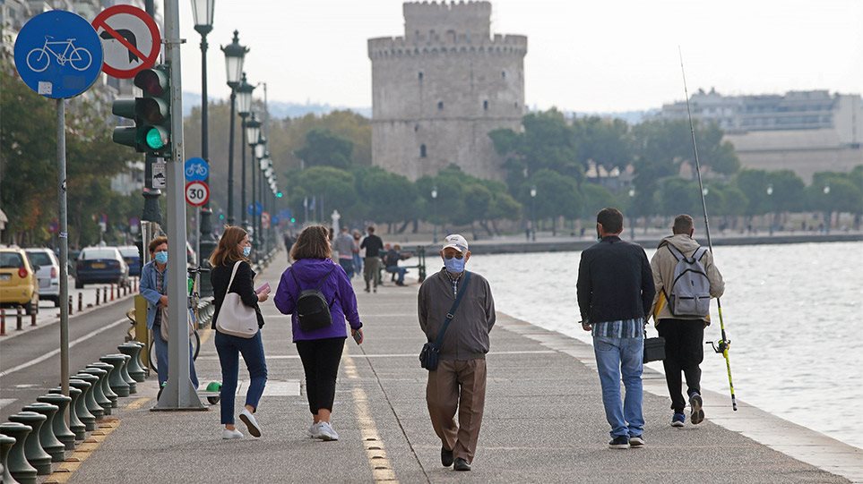 «Κλείνει» η Θεσσαλονίκη από απόψε - Κικίλιας: «Η επιδημία εξαπλώνεται ταχύτατα»