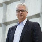 Καθηγητής του Γέιλ: «Οι Έλληνες πρέπει να είναι πιο φρόνιμοι και να πάρουν πολύ στα σοβαρά το δεύτερο κύμα της πανδημίας Covid-19»