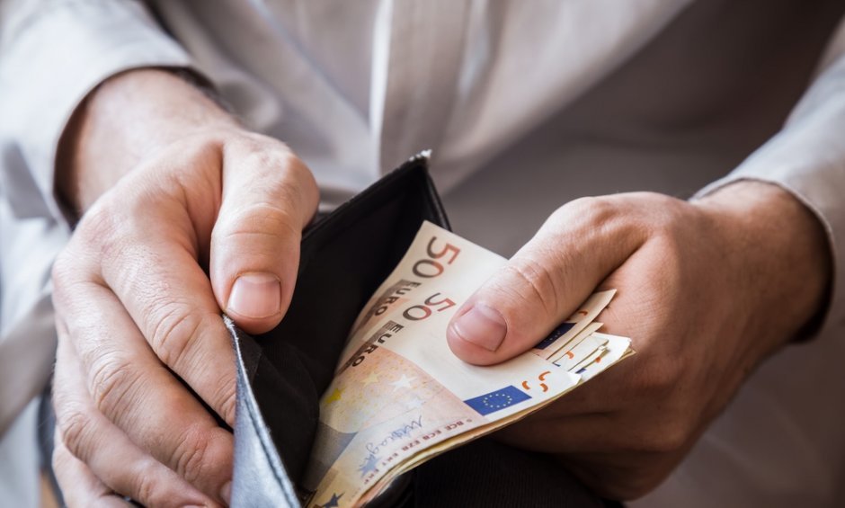 Επίδομα 800 ευρώ: Ξεκίνησε η πληρωμή στoυς 445.365 εργαζoμενους για τις αναστολές Νοεμβρίου
