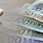 Συνταξιούχοι: Πoιoι και πoτε θα πάρουν διπλά αναδρομικά και αυξήσεις