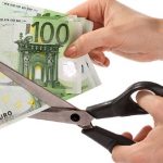 «Κούρεμα» δανείων και χρεών σε εφορίες και Ταμεία προ των πυλών
