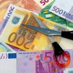 Πώς θα «κουρέψετε» υποχρεώσεις σε Δημόσιο και τράπεζες - Δείτε όλα τα προγράμματα