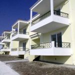 ΟΑΕΔ: Παραδόθηκαν οι πρώτες 40 κατοικίες του οικισμού «Ελευσίνα IV»