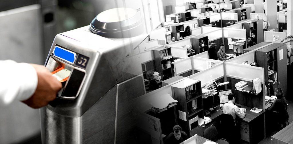 Big Brother στην εργασία: Έρχεται εφαργμογή όπου οι εργαζόμενοι θα δηλώνουν την ώρα προσέλευσης και αποχώρησης