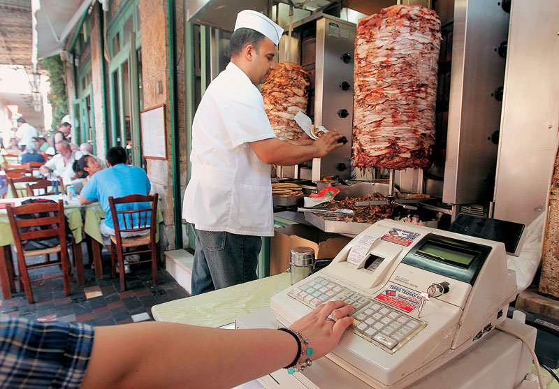 Ζητείται νέα για ταμείο σε ψητοπωλείο