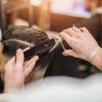 Ζητούνται Κουρείς σε barber - shop (Μισθός 700€)