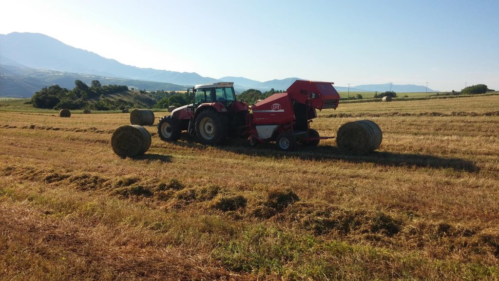 Ζητείται Εργάτης για παραγωγή ζωοτροφής σε φάρμα