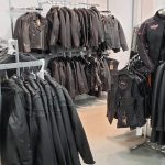 Ζητείται Πωλήτρια σε κατάστημα δερμάτινων ενδυμάτων