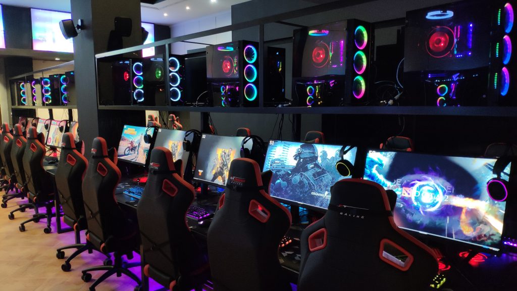 Ζητείται Υπάλληλος Internet Cafe