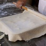 Ζητείται Βοηθός Μάγειρα για πίτες, κέικ (Μισθός 850€)