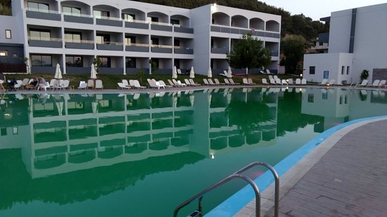 Ζητείται Προσωπικό όλων των ειδικοτήτων σε ξενοδοχειακό όμιλο