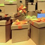 Ζητούνται Κυρίες για εργασία από το σπίτι (κόλλημα κουτιών)