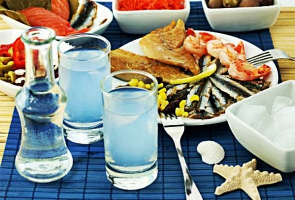Ζητείται Κοπέλα για ουζερί