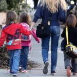 Ζητείται κοπέλα για Φύλαξη παιδιού και παραλαβή από το σχολείο