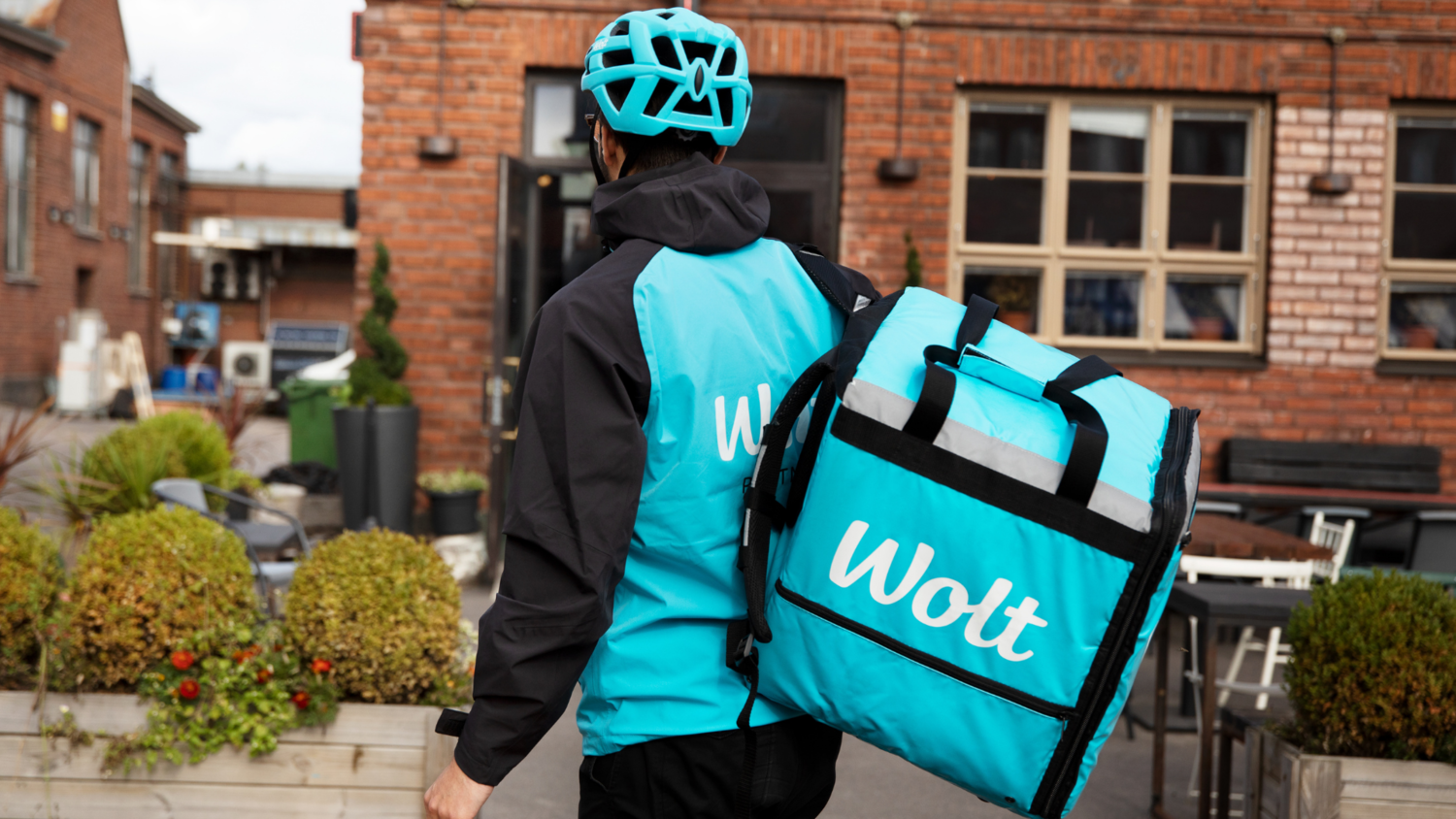 Ζητούνται Διανομείς (delivery) για WOLT (Μισθός 1.000€)