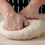 Ζητείται Κυρία για ζύμες από εργαστήριο πιροσκί (Μισθός 800€)