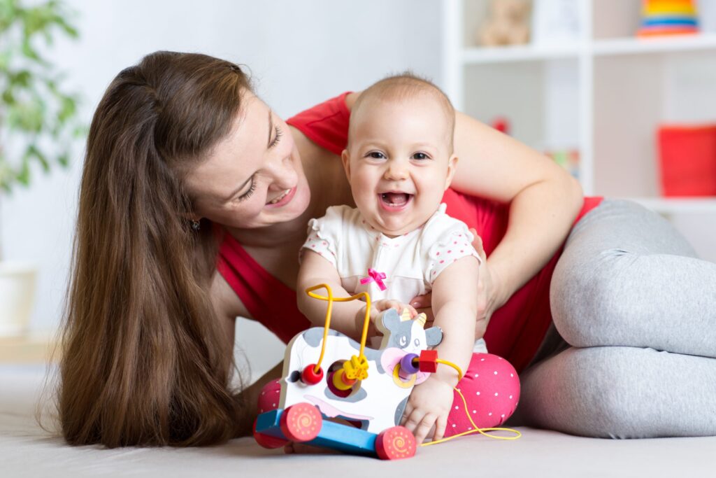 Ζητείται Babysitter για κοριτσάκι 10 μηνών (5νθήμερο/5ωρο/500€)
