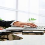 Ζητείται ιδιαιτέρα γραμματέας Προέδρου επιχειρηματικού ομίλου (Μισθός 1500€ καθαρά)