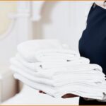 Ζητείται οικιακή βοηθός για βίλα επιχειρηματία (ικανοποιητικός μισθός)