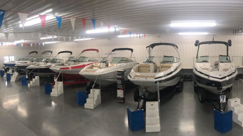 Ζητείται Υπάλληλος για ημιαπασχόληση σε έκθεση σκαφών (600€)
