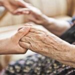 Ζητείται κυρία για φροντίδα ηλικιωμένης γυναίκας (800€)