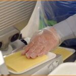 Ζητειται άτομο για να κόβει αλλαντικά και τυριά (900€)