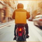 Ζητούνται διανομείς φαγητού με δικό τους όχημα (Μισθός  2.000€)