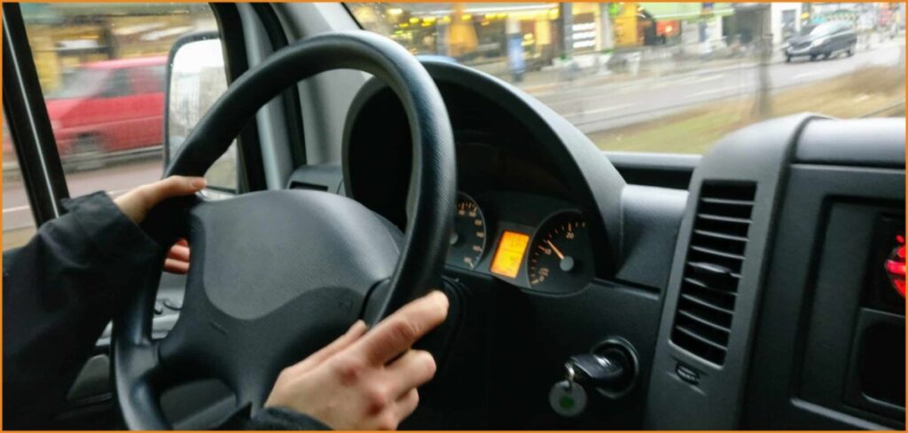 Ζητείται οδηγός Γ' κατηγορίας από εμπορική εταιρεία (Μισθός + διαμονή + ιδιωτική ασφάλιση υγείας)