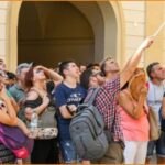 Ζητείται tour leader για ολοήμερες ημερήσιες εκδρομές σε αρχαιολογικούς χώρους (Μισθός 1.100€)