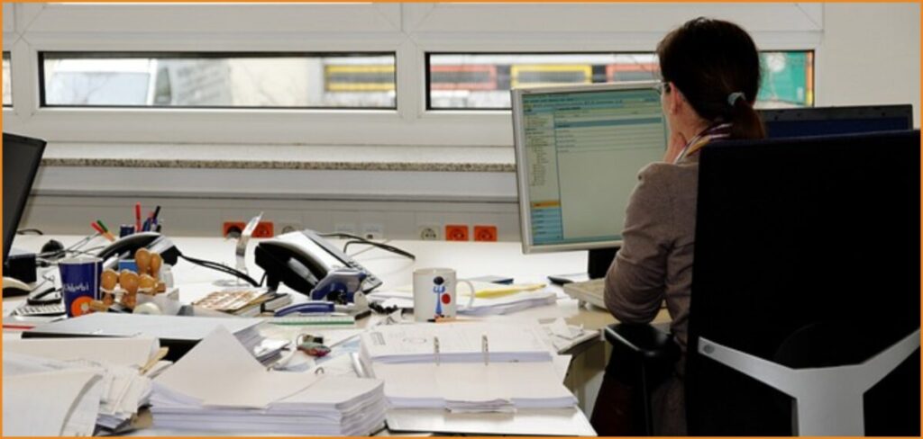 Ζητείται γραμματέας για εταιρεία ανταλλακτικών οχημάτων