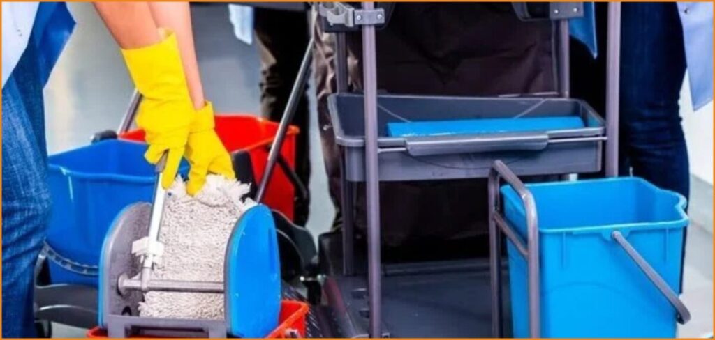 Ζητούνται καθαρίστριες για μερική απασχόληση (Μισθός 360€)