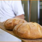 Ζητείται φούρναρης από αρτοποιείο (Αμοιβή 50€)