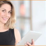 Ζητείται πωλήτρια/ταμίας για κατάστημα καλλυντικών και είδη σπιτιού (Μισθός 830€)