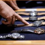 Ζητείται πωλήτρια για καταστήματα ωρολογίων και κοσμημάτων