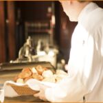 Ζητούνται σερβιτόροι για εστιατόριο θαλασσινών 