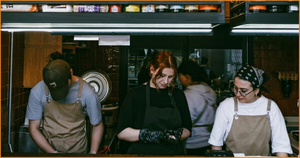 Ζητείται μπουφετζής/μπουφετζού από καφέ all day bar