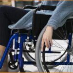 Ζητείται προσωπική βοηθός από κοπέλα με κινητική βλάβη για κάλυψη καθημερινών πρακτικών αναγκών